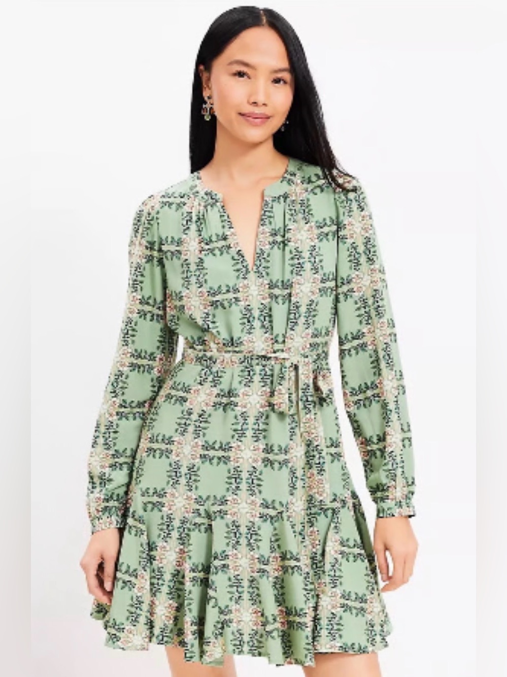 LOFT Sage Green Floral Long Sleeve Dress. Size: Medium